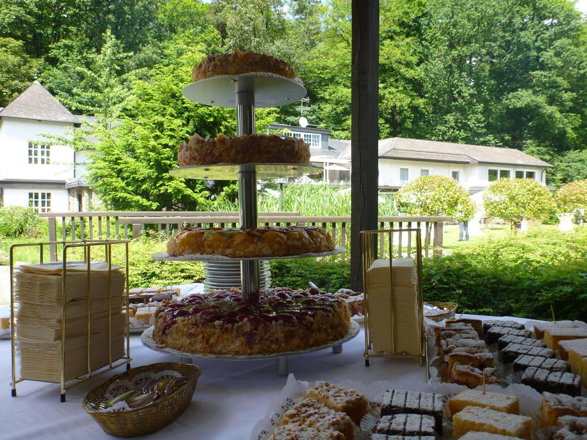 Romantik Waldhotel Mangold Bergisch Gladbach Exterior foto