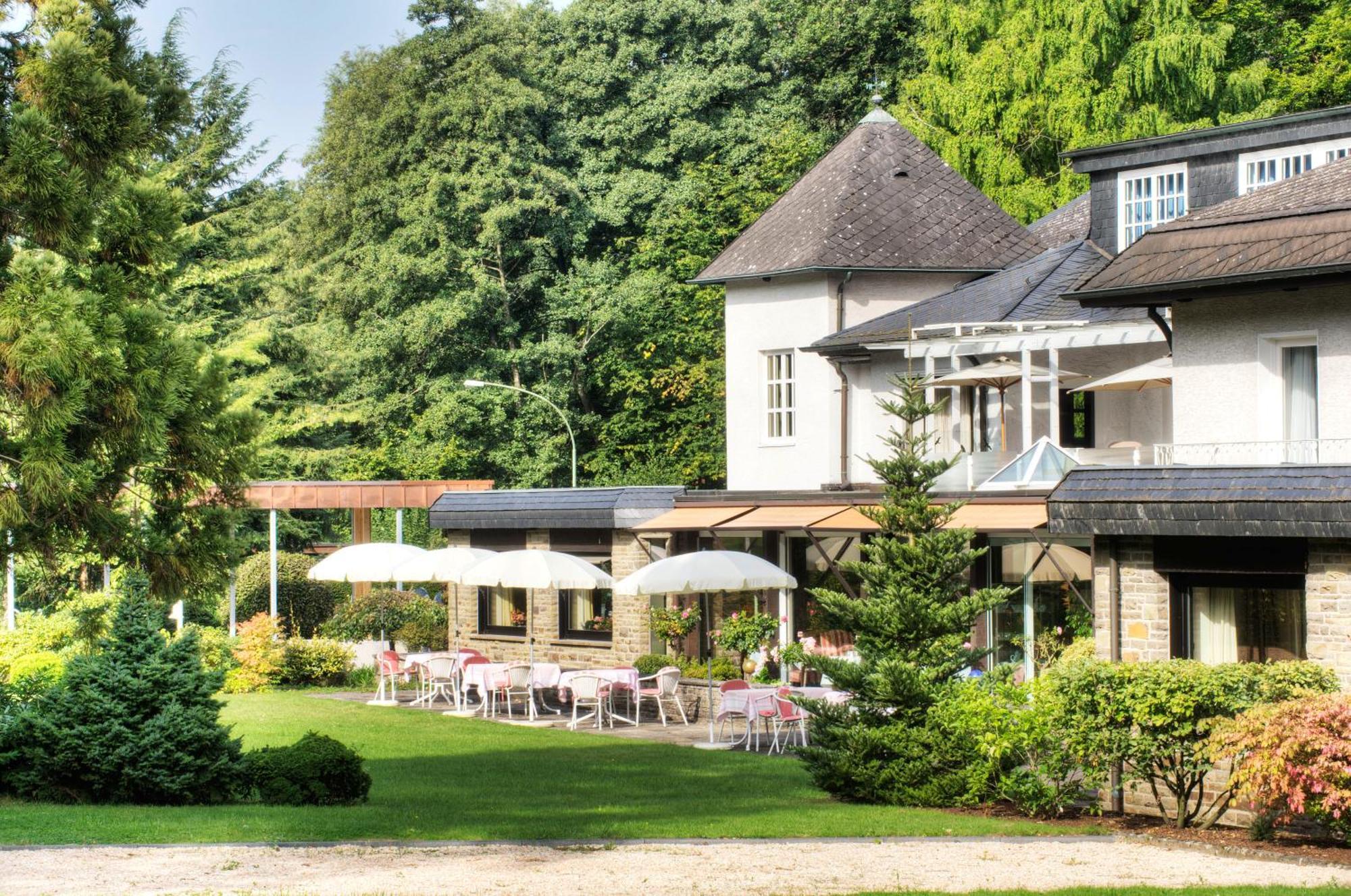 Romantik Waldhotel Mangold Bergisch Gladbach Exterior foto