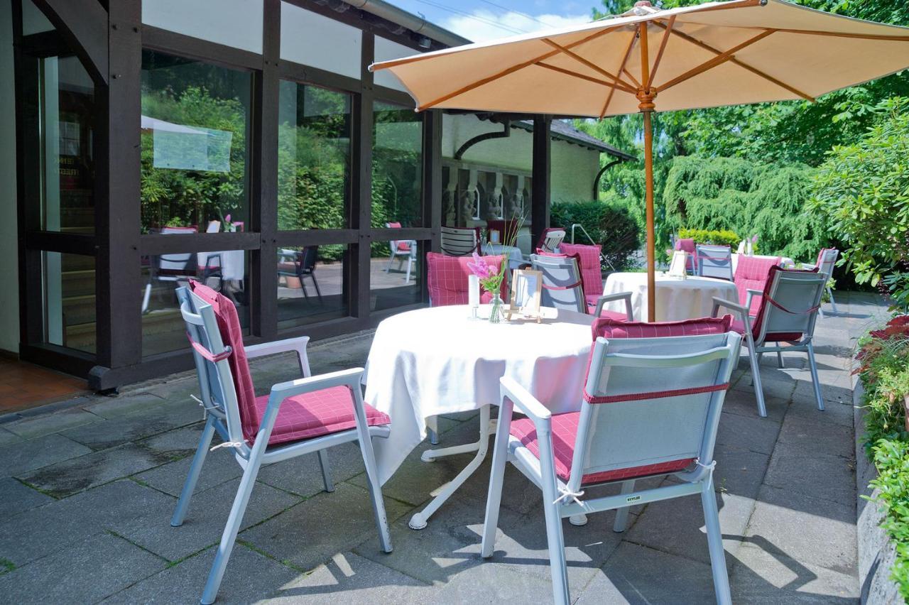 Romantik Waldhotel Mangold Bergisch Gladbach Exterior foto